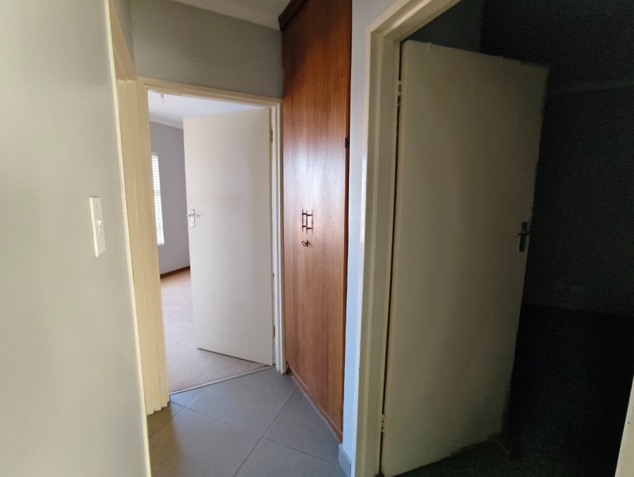 To Let 2 Bedroom Property for Rent in Langenhovenpark Free State